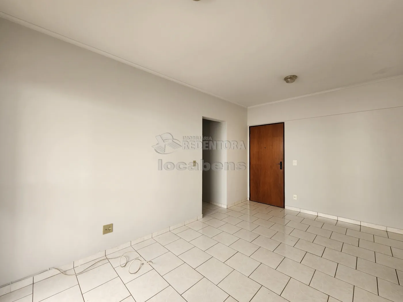 Alugar Apartamento / Padrão em São José do Rio Preto R$ 800,00 - Foto 2