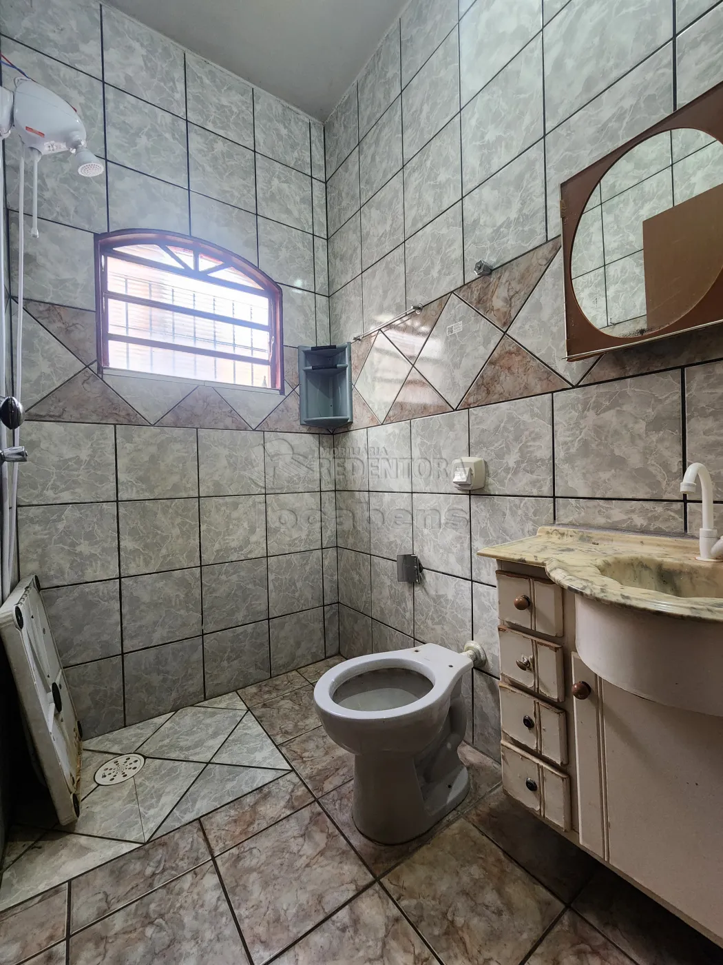 Casa para alugar com 2 quartos, 90m² - Foto 8
