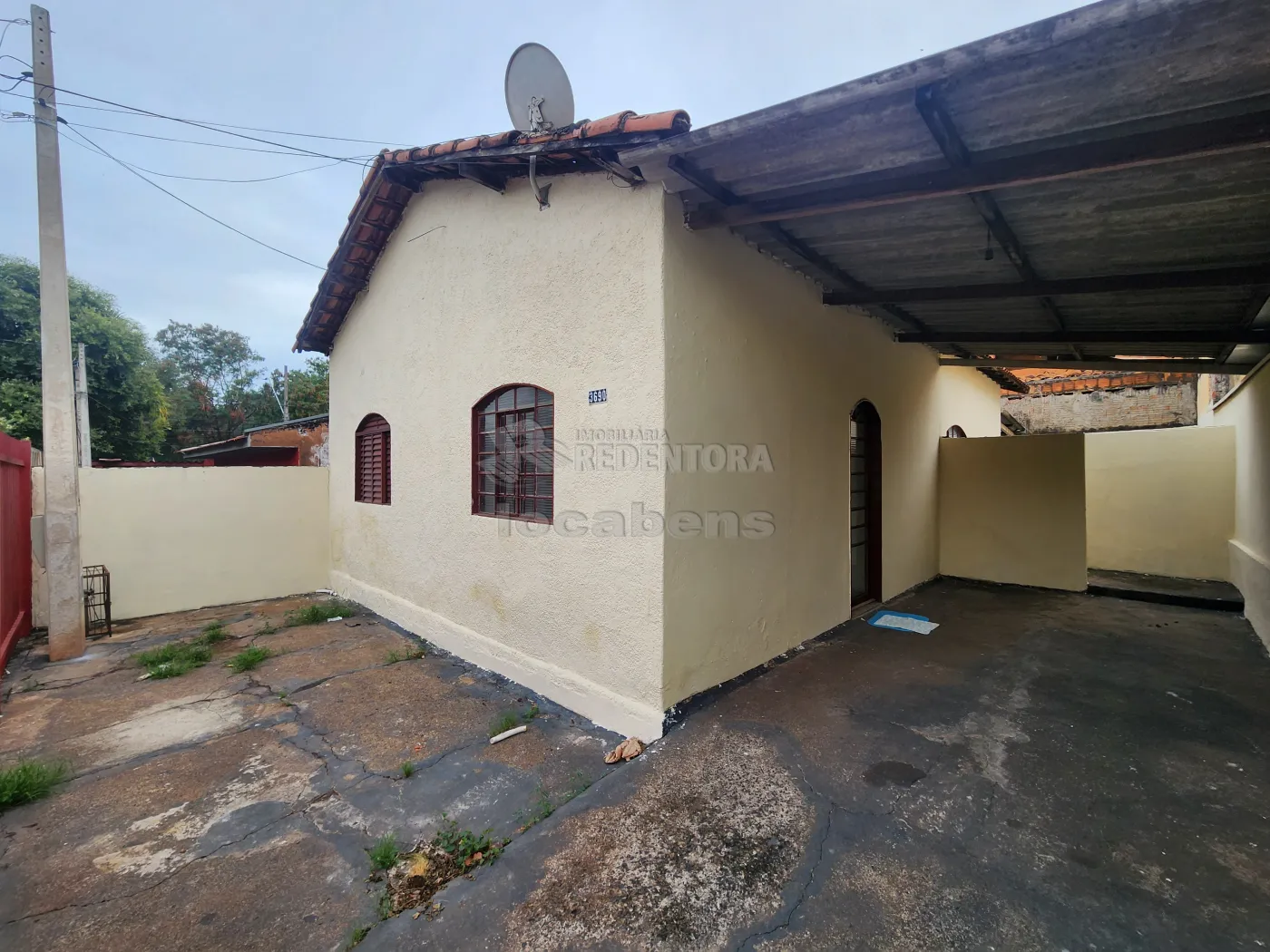 Casa para alugar com 2 quartos, 90m² - Foto 1