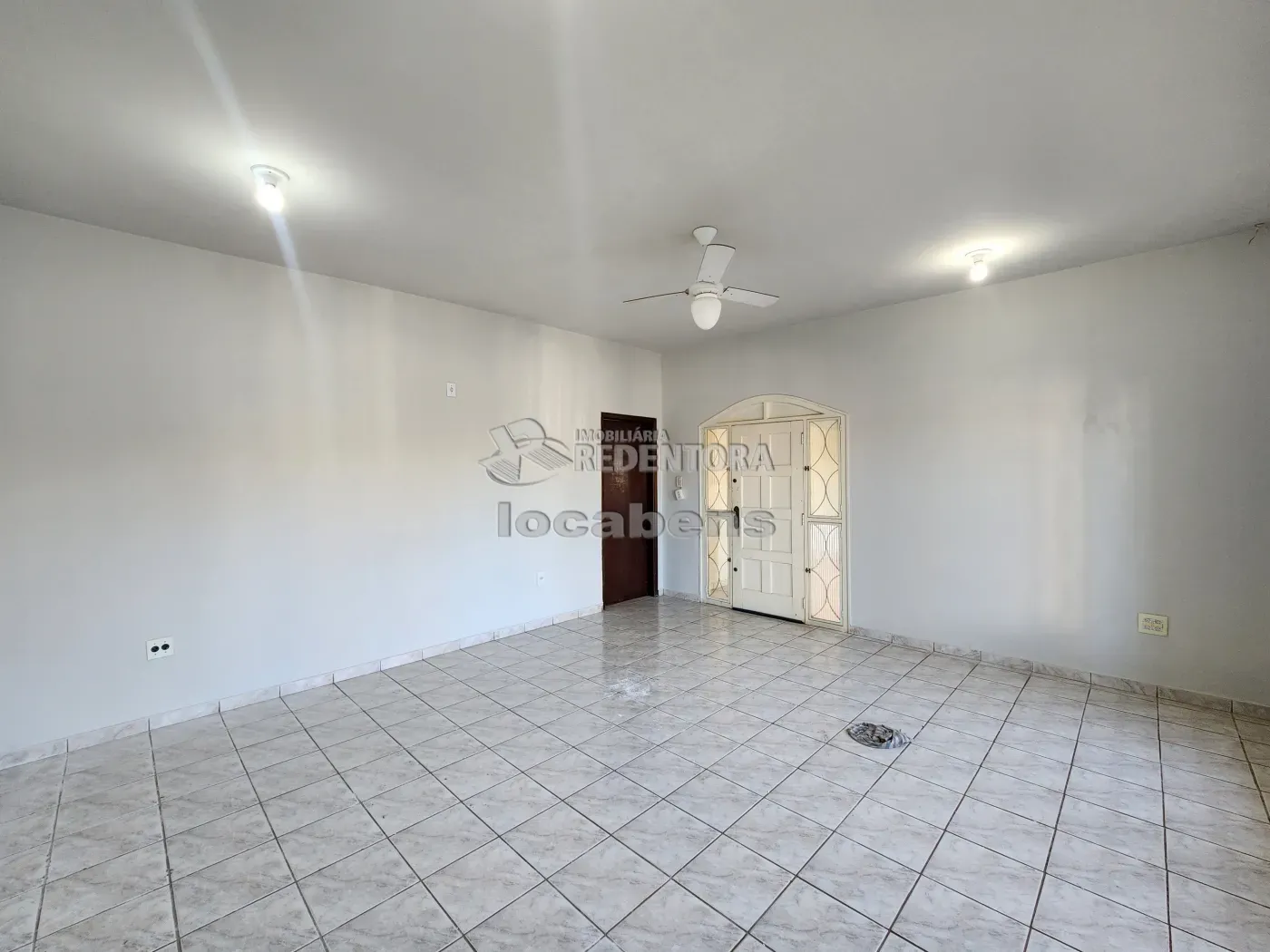 Casa à venda com 3 quartos, 275m² - Foto 4