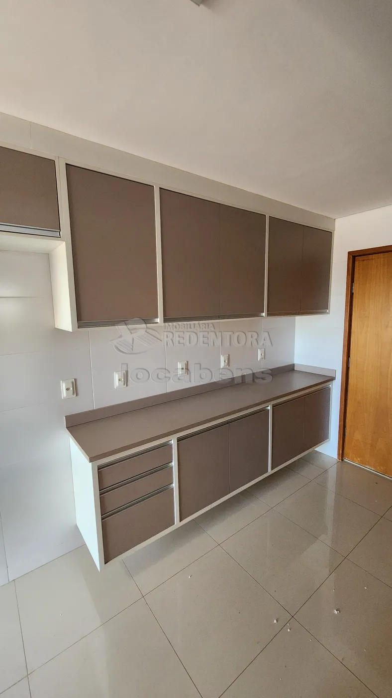 Apartamento para alugar com 3 quartos, 105m² - Foto 16