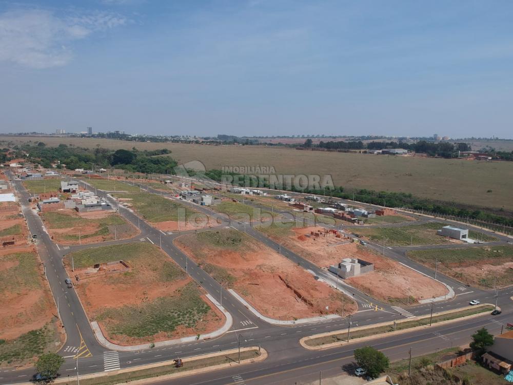 Comprar Terreno / Padrão em São José do Rio Preto R$ 105.000,00 - Foto 18