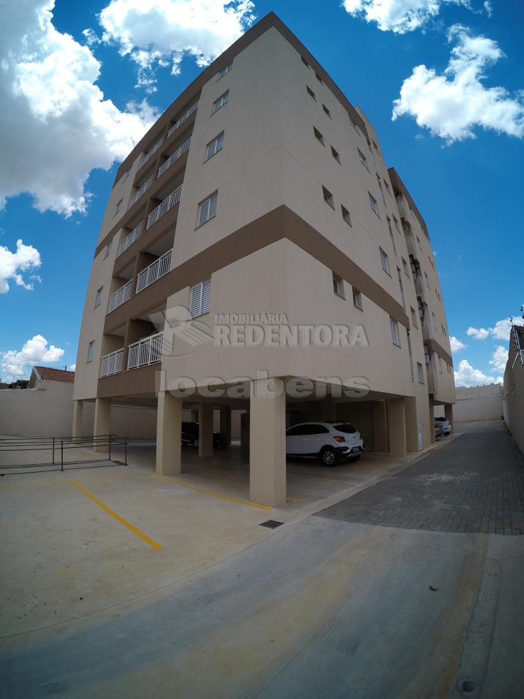 Comprar Apartamento / Padrão em São José do Rio Preto R$ 400.000,00 - Foto 12