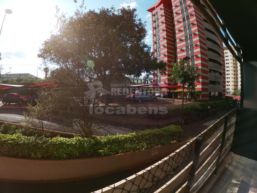 Apartamento para alugar com 2 quartos, 137m² - Foto 22