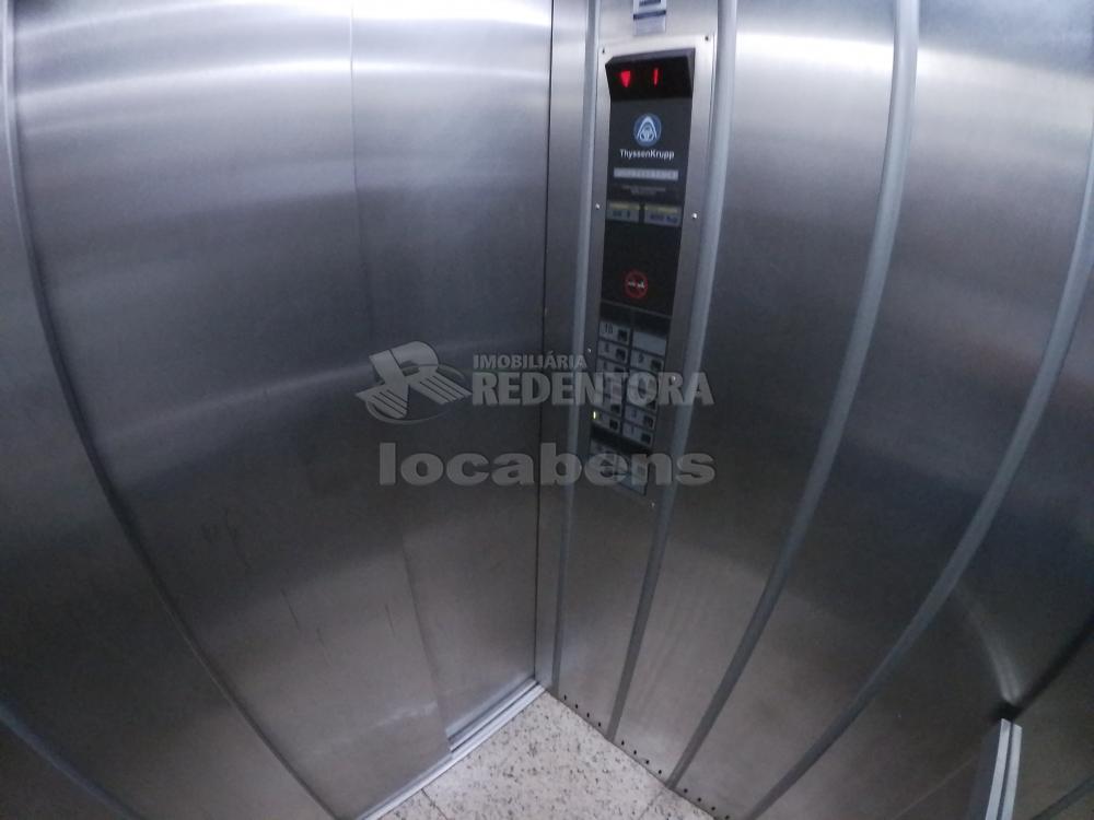 Apartamento para alugar com 2 quartos, 137m² - Foto 23