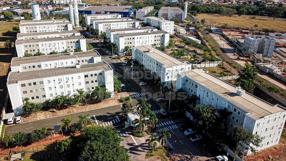 Alugar Apartamento / Padrão em São José do Rio Preto R$ 750,00 - Foto 23