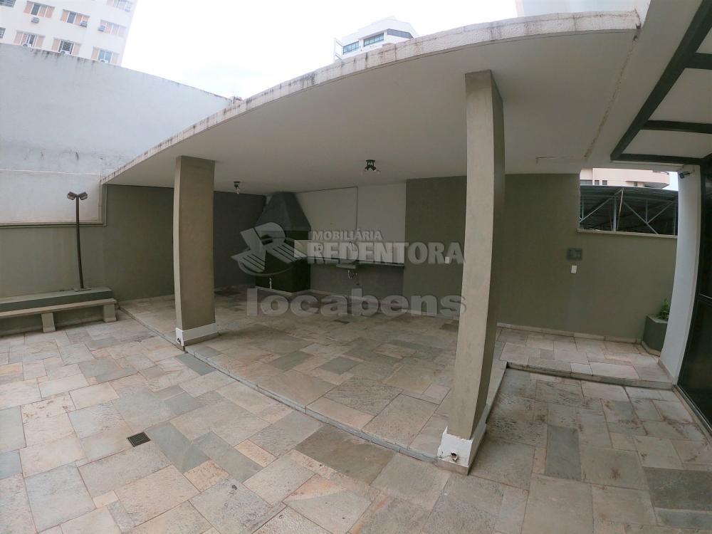 Alugar Apartamento / Padrão em São José do Rio Preto R$ 700,00 - Foto 32