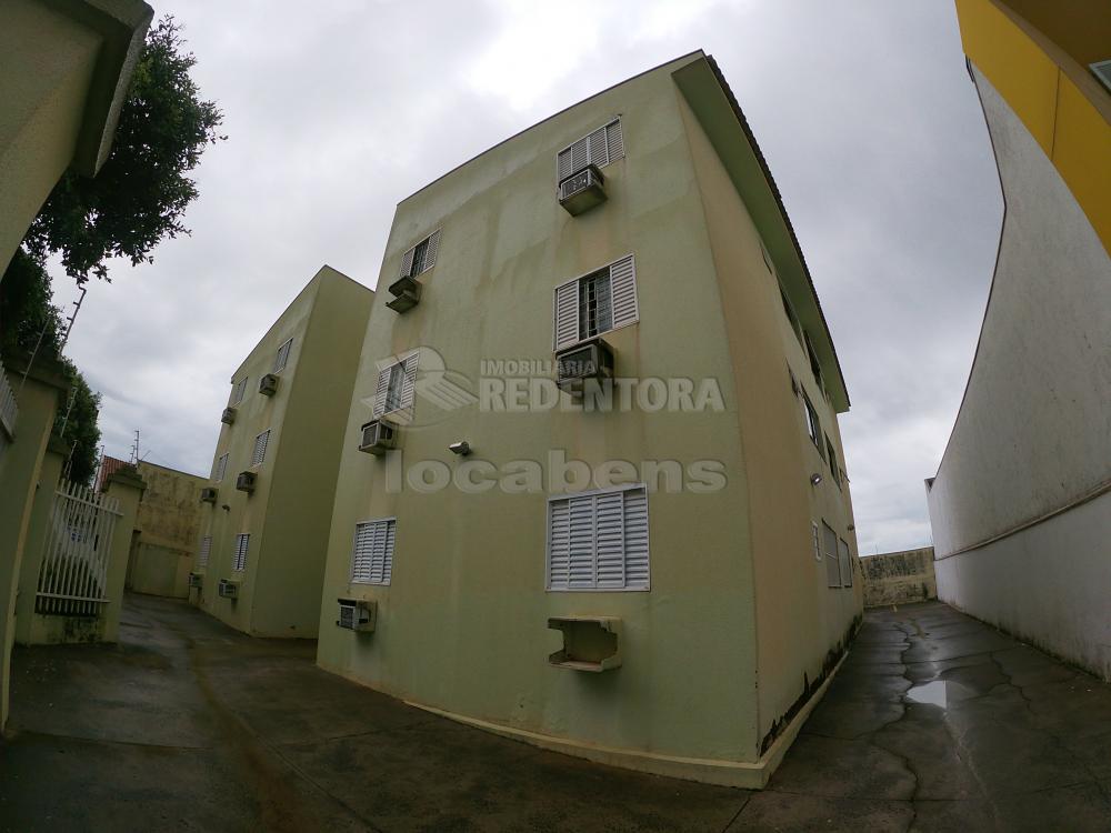 Alugar Apartamento / Padrão em São José do Rio Preto R$ 950,00 - Foto 16
