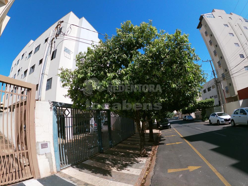 Alugar Apartamento / Padrão em São José do Rio Preto R$ 1.300,00 - Foto 14