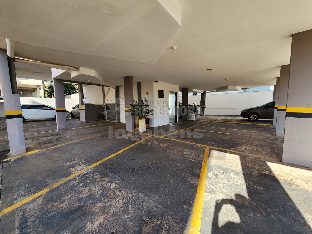 Apartamento para alugar com 2 quartos, 70m² - Foto 14