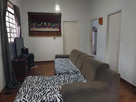 imagem 2 - Casa no Centro Residencial e Comercial com 3 dormitórios, 02 WCS, Sala para 02 ambientes, cozinha com armário embutido, área de serviço, quintal, 1 vaga de garagem. imagem 2 - Casa no Centro Residencial e Comercial com 3 dormitórios, 02 WCS, Sala para 02 ambientes, cozinha com armário embutido, área de serviço, quintal, 1 vaga de garagem.