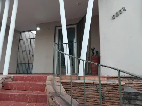 imagem 1 - Casa no Centro Residencial e Comercial com 3 dormitórios, 02 WCS, Sala para 02 ambientes, cozinha com armário embutido, área de serviço, quintal, 1 vaga de garagem. imagem 1 - Casa no Centro Residencial e Comercial com 3 dormitórios, 02 WCS, Sala para 02 ambientes, cozinha com armário embutido, área de serviço, quintal, 1 vaga de garagem.