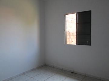 Alugar Casa / Padrão em São José do Rio Preto R$ 600,00 - Foto 3