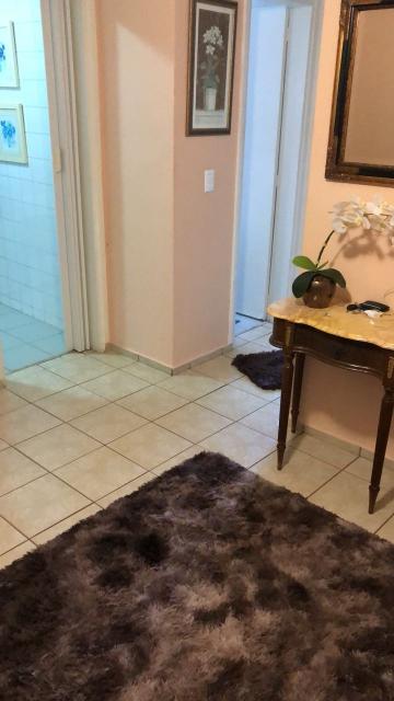 Comprar Apartamento / Padrão em São José do Rio Preto R$ 180.000,00 - Foto 2