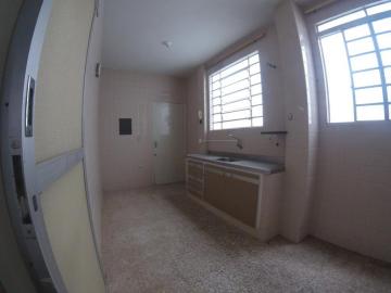 Alugar Apartamento / Padrão em São José do Rio Preto R$ 900,00 - Foto 2