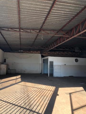 Alugar Comercial / Salão em São José do Rio Preto R$ 1.100,00 - Foto 1