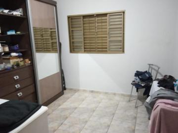 Alugar Casa / Padrão em São José do Rio Preto R$ 780,00 - Foto 2