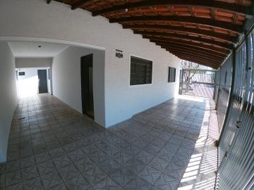 Alugar Casa / Padrão em São José do Rio Preto R$ 1.015,00 - Foto 1