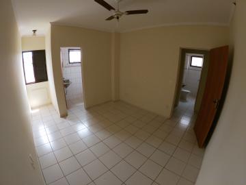 Alugar Apartamento / Padrão em São José do Rio Preto R$ 600,00 - Foto 17