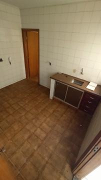 Alugar Apartamento / Padrão em São José do Rio Preto R$ 950,00 - Foto 4