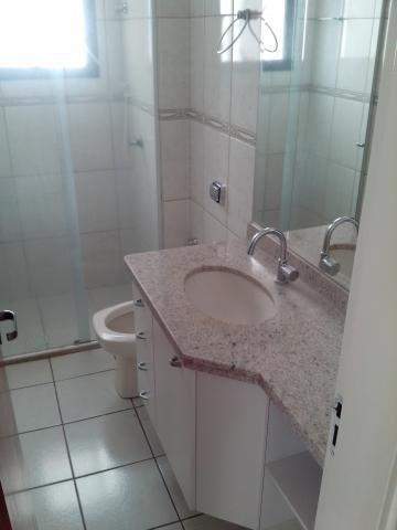 Alugar Apartamento / Padrão em São José do Rio Preto R$ 1.250,00 - Foto 5