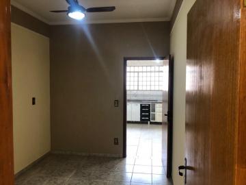 Alugar Casa / Padrão em São José do Rio Preto R$ 2.500,00 - Foto 11