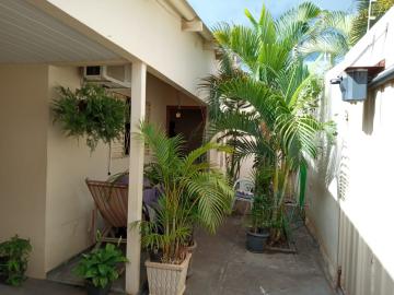 Alugar Casa / Padrão em São José do Rio Preto. apenas R$ 250.000,00