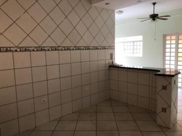 Alugar Casa / Padrão em São José do Rio Preto R$ 1.300,00 - Foto 3