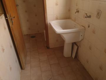 Alugar Apartamento / Padrão em São José do Rio Preto R$ 700,00 - Foto 4