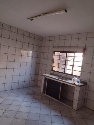 Alugar Casa / Padrão em São José do Rio Preto R$ 900,00 - Foto 4