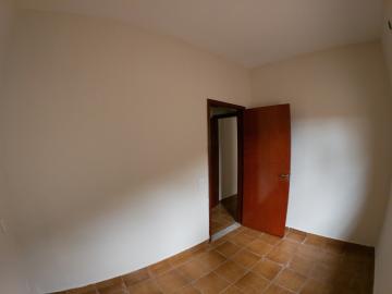 Alugar Casa / Padrão em São José do Rio Preto R$ 1.250,00 - Foto 17