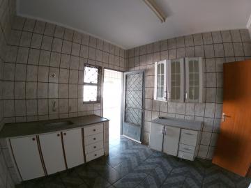 Alugar Casa / Padrão em São José do Rio Preto R$ 1.700,00 - Foto 6