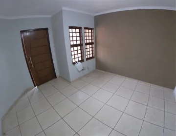 Alugar Casa / Padrão em São José do Rio Preto R$ 1.400,00 - Foto 2