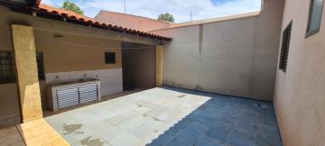 Alugar Casa / Padrão em São José do Rio Preto R$ 1.600,00 - Foto 11