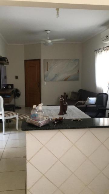 Alugar Casa / Padrão em Mirassol. apenas R$ 379.000,00