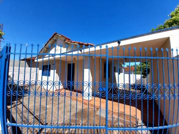 Alugar Casa / Padrão em São José do Rio Preto. apenas R$ 800,00