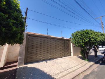 Alugar Casa / Padrão em São José do Rio Preto. apenas R$ 690.000,00