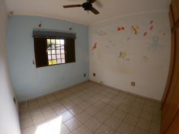 Alugar Casa / Padrão em São José do Rio Preto R$ 1.500,00 - Foto 4