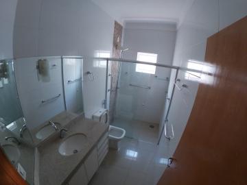 Alugar Casa / Padrão em São José do Rio Preto R$ 2.000,00 - Foto 11