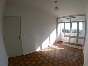 Alugar Apartamento / Padrão em São José do Rio Preto R$ 850,00 - Foto 2