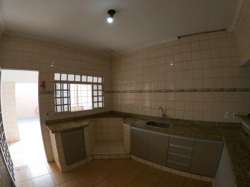 Alugar Casa / Padrão em São José do Rio Preto R$ 1.800,00 - Foto 7
