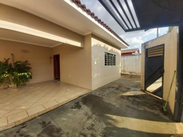 Alugar Casa / Padrão em São José do Rio Preto. apenas R$ 2.800,00