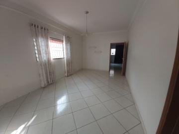 Alugar Casa / Padrão em São José do Rio Preto R$ 2.800,00 - Foto 4