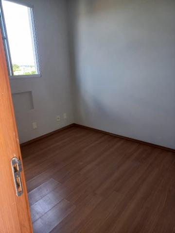 Alugar Apartamento / Padrão em São José do Rio Preto R$ 650,00 - Foto 5