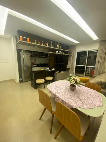 Alugar Apartamento / Padrão em São José do Rio Preto R$ 2.000,00 - Foto 1