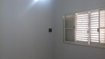 Comprar Casa / Padrão em São José do Rio Preto R$ 250.000,00 - Foto 3