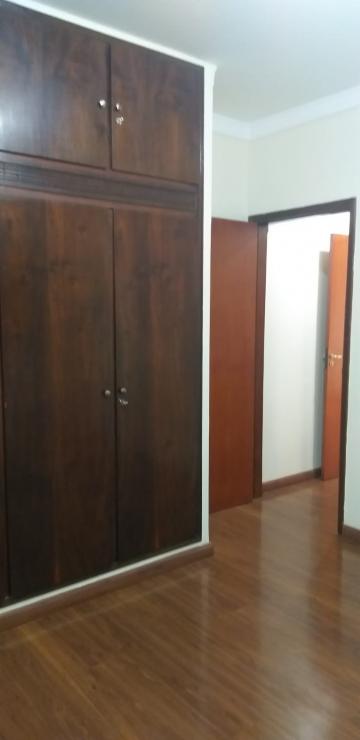 Comprar Apartamento / Padrão em São José do Rio Preto R$ 220.000,00 - Foto 1