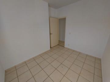 Alugar Apartamento / Padrão em São José do Rio Preto R$ 650,00 - Foto 8
