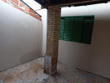 Alugar Casa / Padrão em São José do Rio Preto R$ 1.200,00 - Foto 4