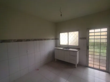 Alugar Casa / Padrão em São José do Rio Preto R$ 1.000,00 - Foto 5